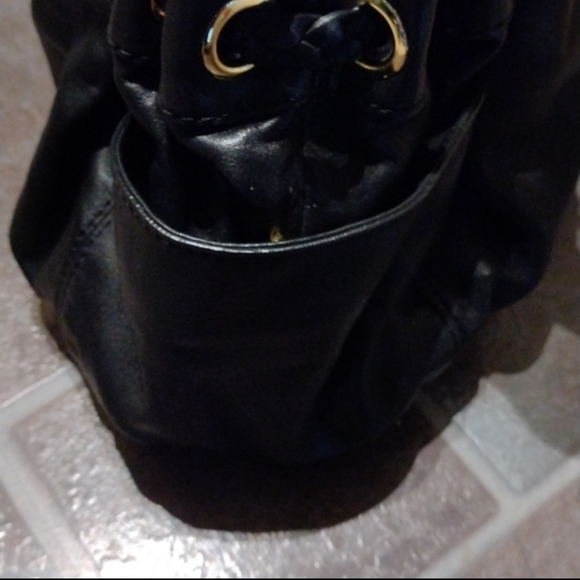 Michael kors Gold hardware braided tassel detailed leather shoulder bag - Picture 5 of 12